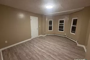 63 Seyms St, Hartford, CT 06120 - Photo 4