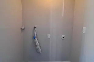 93 Shell St, Bridgeport, CT 06605 - Photo 8