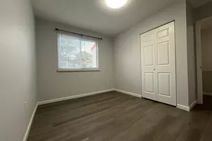 221 Cottonwood Rd, Newington, CT 06111 - Photo 12