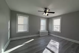 41 Hebron St, Hartford, CT 06112 - Photo 10