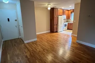 900 Hope St, Stamford, CT 06907 - Photo 4