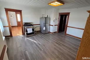 393 Highland Ave, Waterbury, CT 06708 - Photo 10