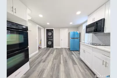 34 Maltby Avenue, West Haven, CT 06516 - Photo 16