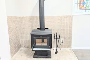 34 Maltby Ave, West Haven, CT 06516 - Photo 10