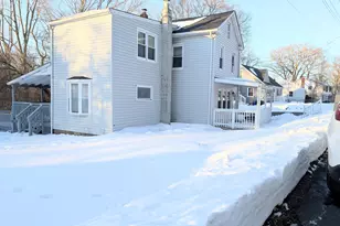 34 Maltby Ave, West Haven, CT 06516 - Photo 2