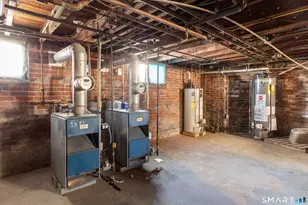 20 Pleasant St, Windsor Locks, CT 06096 - Photo 26