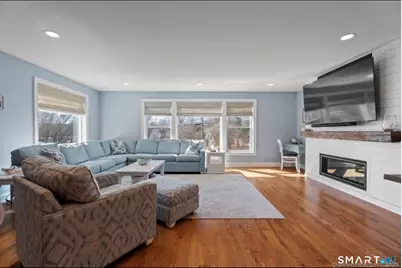 9 4th Avenue, Branford, CT 06405 - Photo 8