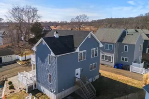 9 4th Ave, Branford, CT 06405 - Photo 18