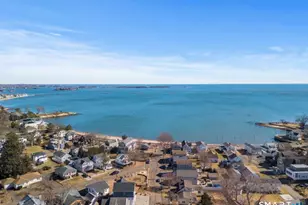 9 4th Ave, Branford, CT 06405 - Photo 2