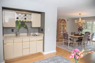 10 Ironwood Ln, West Hartford, CT 06117 - Photo 6