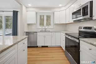 9 Wheelock Rd, Ellington, CT 06029 - Photo 2