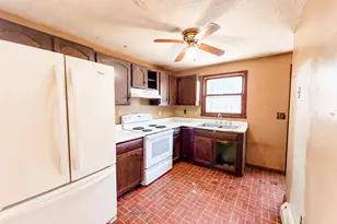 274 Colburn Rd, Canterbury, CT 06331 - Photo 6