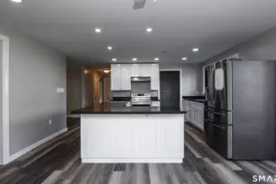 25 Andrews St, Meriden, CT 06451 - Photo 12