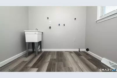 25 Andrews Street, Meriden, CT 06451 - Photo 14