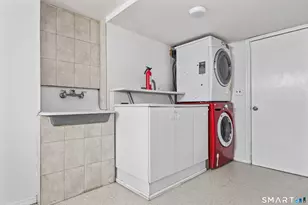 33 Harland Ave, Waterbury, CT 06705 - Photo 24