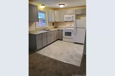 468 Woodbridge Street #APT 16, Manchester, CT 06042 - Photo 6