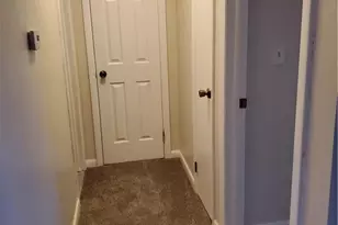 468 Woodbridge St, Manchester, CT 06042 - Photo 8