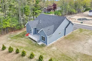 54 Liberty Ln, Enfield, CT 06082 - Photo 8