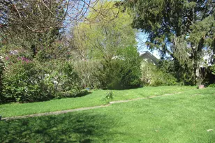 74 Harlem Ave, Bridgeport, CT 06606 - Photo 2