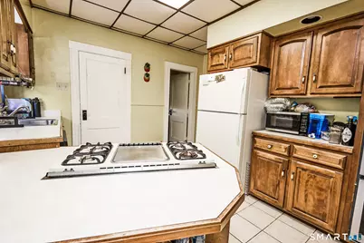 74 Harlem Avenue, Bridgeport, CT 06606 - Photo 14