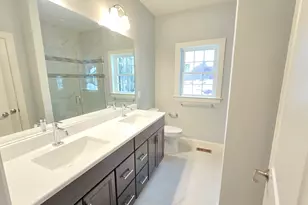 60 Liberty Ln, Enfield, CT 06082 - Photo 18