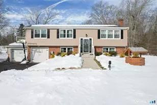 1986 Hartford Tpke, North Haven, CT 06473 - Photo 1