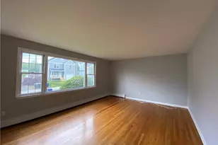 56 Hallock St, Bridgeport, CT 06606 - Photo 6