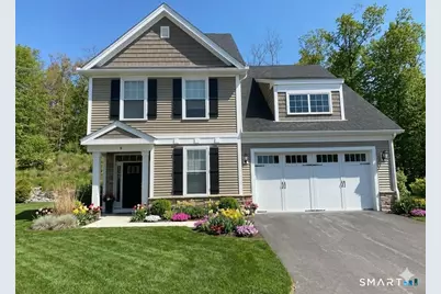 8 Woodland Path #8, Beacon Falls, CT 06403 - Photo 2