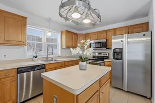 24 Fairway Dr, Ledyard, CT 06339 - Photo 10