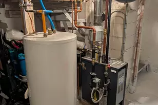 58 Catherine St, Hartford, CT 06106 - Photo 8