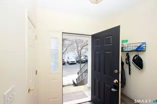 304 Sienna Dr, Danbury, CT 06810 - Photo 6