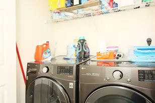 304 Sienna Dr, Danbury, CT 06810 - Photo 30