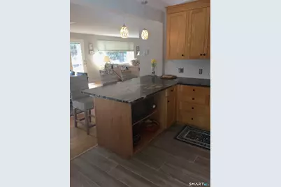 130 Parkway South, New London, CT 06320 - Photo 4