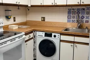 227 Burgundy Hill Ln, Middletown, CT 06457 - Photo 2