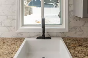 2 Oven Rock Rd, Bethel, CT 06801 - Photo 10