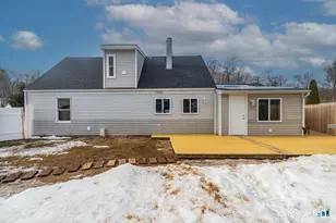 2 Oven Rock Rd, Bethel, CT 06801 - Photo 32