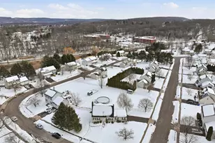 122 Baldwin Dr, Middletown, CT 06457 - Photo 40