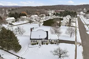 122 Baldwin Dr, Middletown, CT 06457 - Photo 36