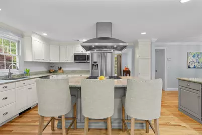 94 Glen Drive, New Canaan, CT 06840 - Photo 8