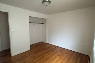 68 Warner St, Hamden, CT 06514 - Photo 4