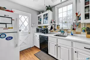 47 Wood Ridge Dr, Stamford, CT 06905 - Photo 36