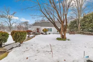 47 Wood Ridge Dr, Stamford, CT 06905 - Photo 1