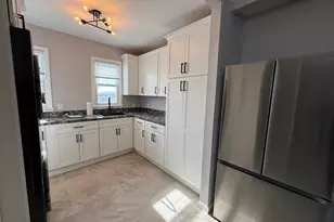 24 Cross St, New Britain, CT 06053 - Photo 6