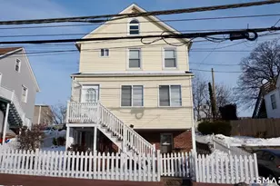 154 Lockwood Ave, Stamford, CT 06902 - Photo 1