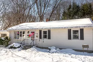 79 Roosevelt Blvd, Enfield, CT 06082 - Photo 2