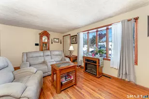 79 Roosevelt Blvd, Enfield, CT 06082 - Photo 10