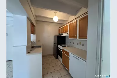 20 Prospect Street #APT 64, Manchester, CT 06040 - Photo 10