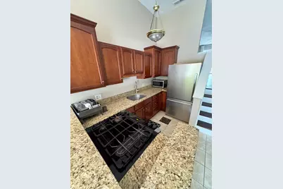 31 Marie Street #APT B, New Haven, CT 06513 - Photo 6