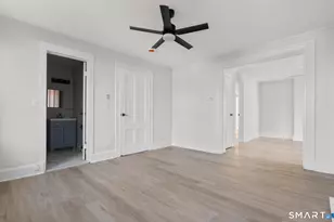 32 Lamberton St, New Haven, CT 06519 - Photo 2