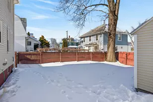 480 E Main St, Norwich, CT 06360 - Photo 36